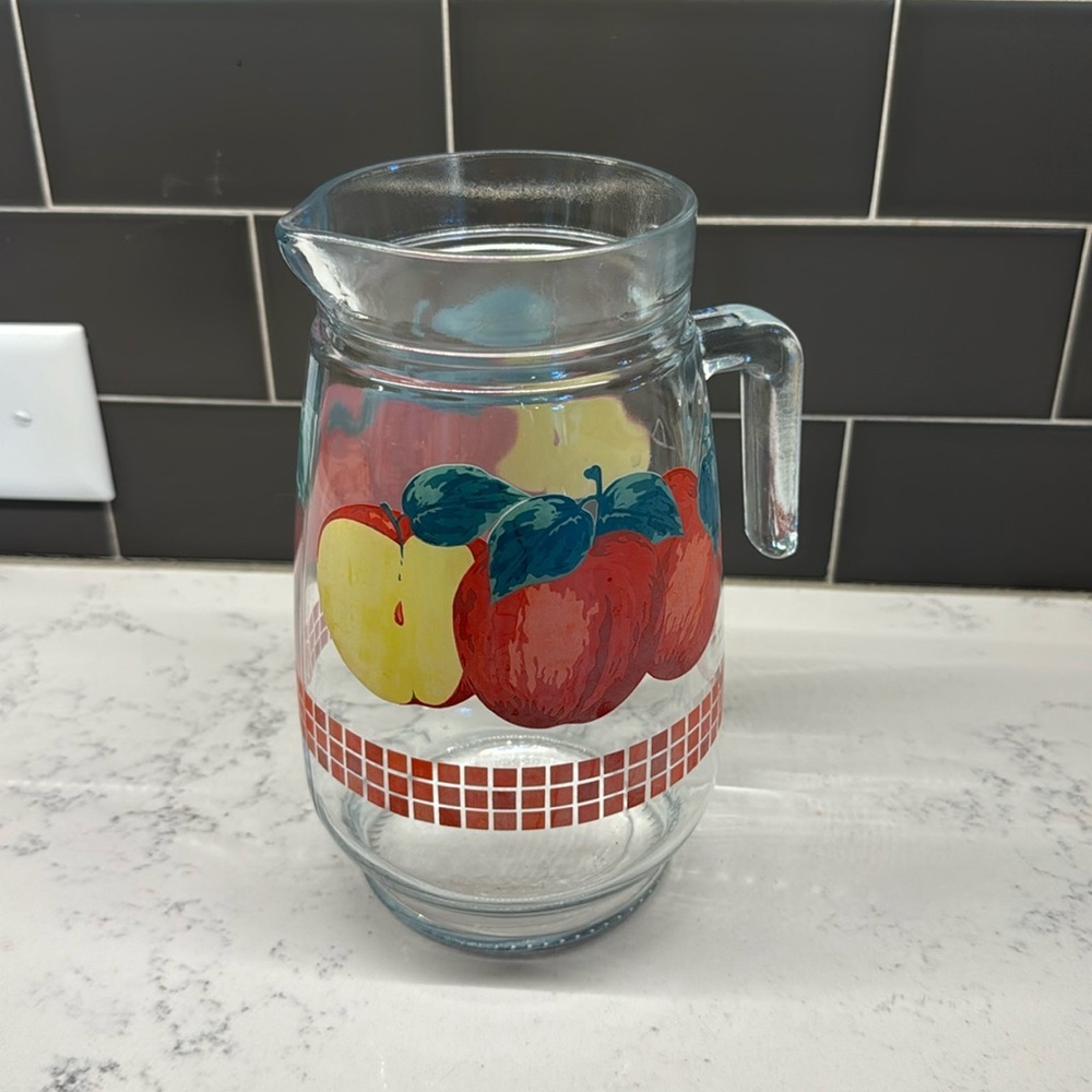 Vintage KIG Malaysia Clear Glass 48oz Handled Pitcher Red Apple